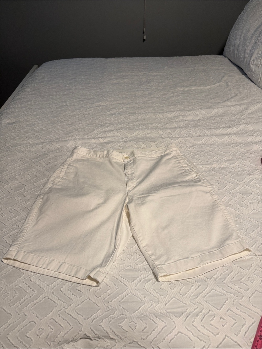 Tomas Maier White  98% Cotton Flat-Front Men's Shorts size L 33-36 waist